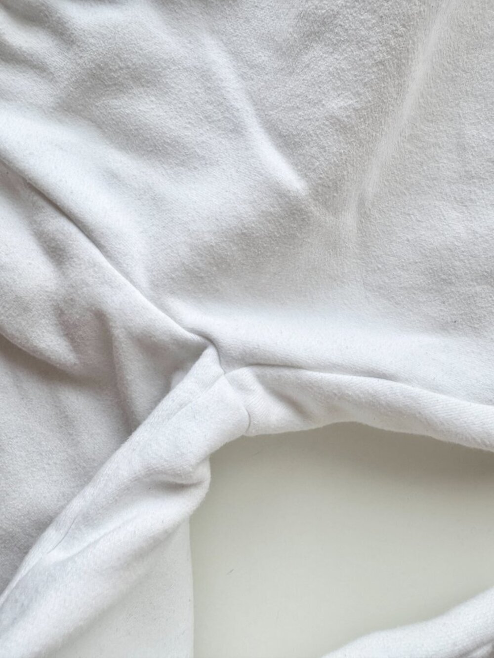 Aritzia TNA White Cozy Fleece Mid Rise Perfect Fit Jogger Sweatpants, Size XS - Picture 3 of 15